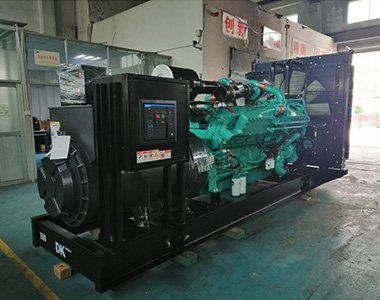 德科1200KW/400V陸用發(fā)電機應(yīng)用于某房地產(chǎn)項目